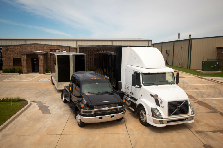 Chevrolet Kodiak C4500 pulling tandem axle bumper pull trailer